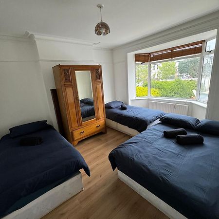 Big Family Room In Room At 2 Iveragh Rd-4 都柏林 外观 照片